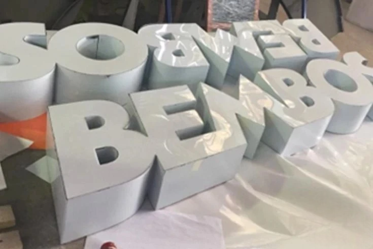 Letras en acrilico 1